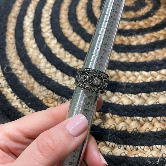 • Silver Malachite Ring • - Picture 13 of 15